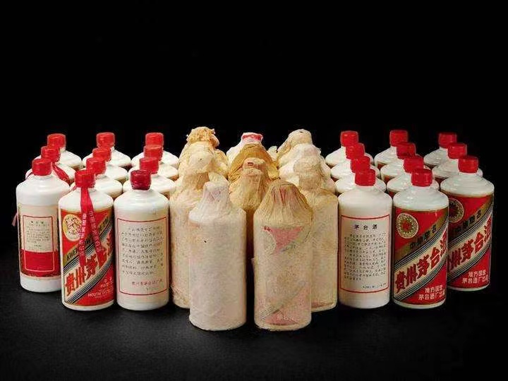 鄱阳日照岚山回收酒价格哪里回收(附近上门回收茅台酒）?